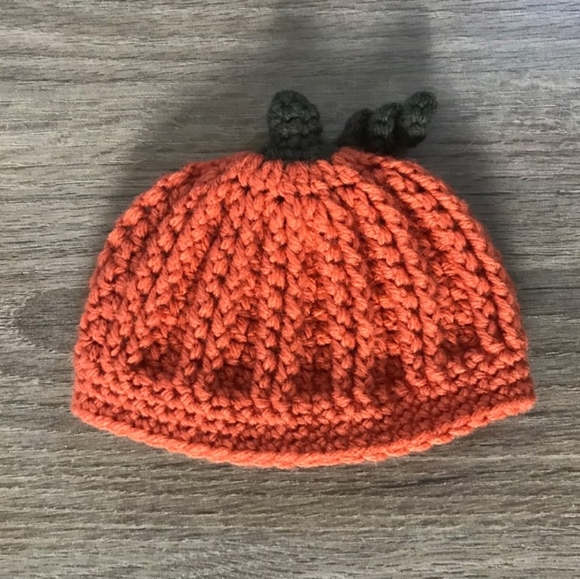 Sold ❌ Baby pumpkin beanie/ Halloween, photoshoot - Picture 4 of 10
